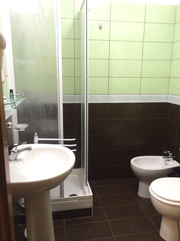 Romatour Guest house *